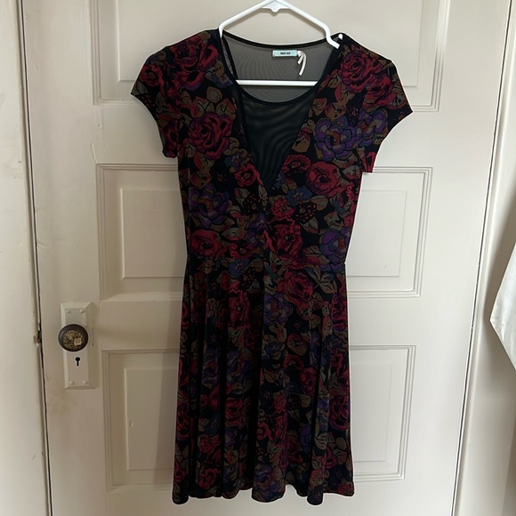 Semi formal dress from Urban Outfitters - Picture 1 of 4